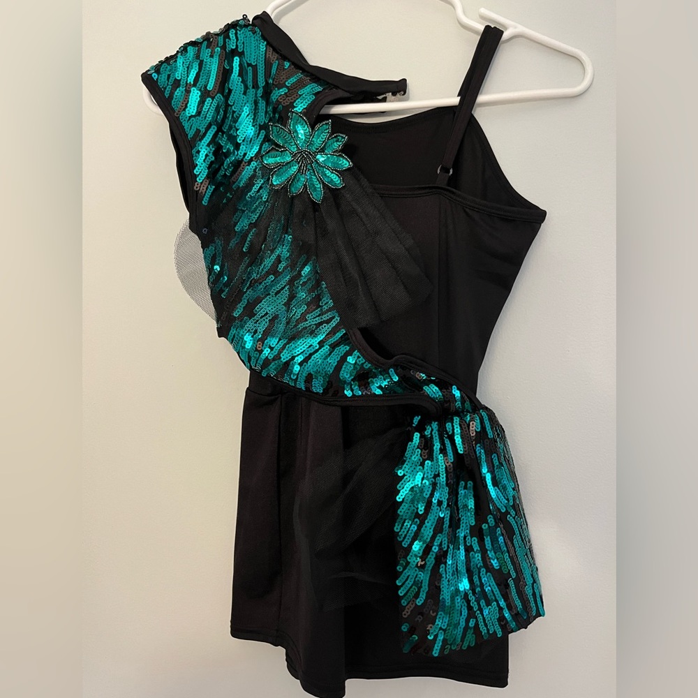 Girls dance costume-size SA